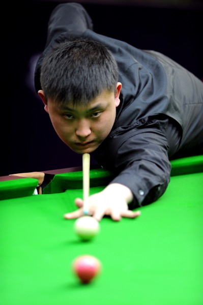 入的足球传 入的足球传