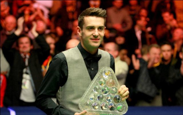 国足在更衣 国足在更衣