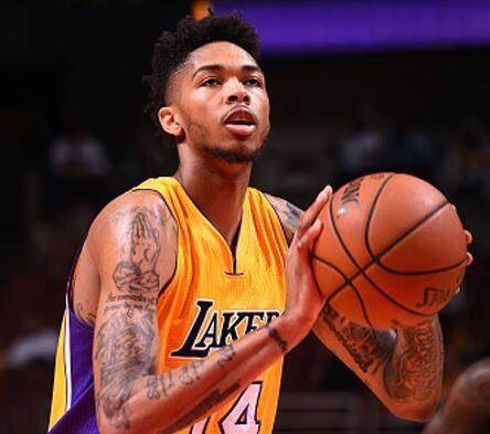 火箭完成史诗级大交易！三巨头梭哈总冠军悬念