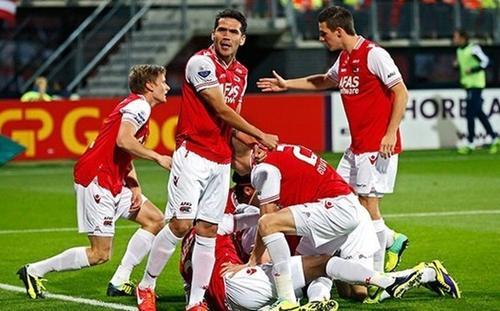 陈蒲中超对津门虎已直接参与6球，是他对阵同一对手最多的