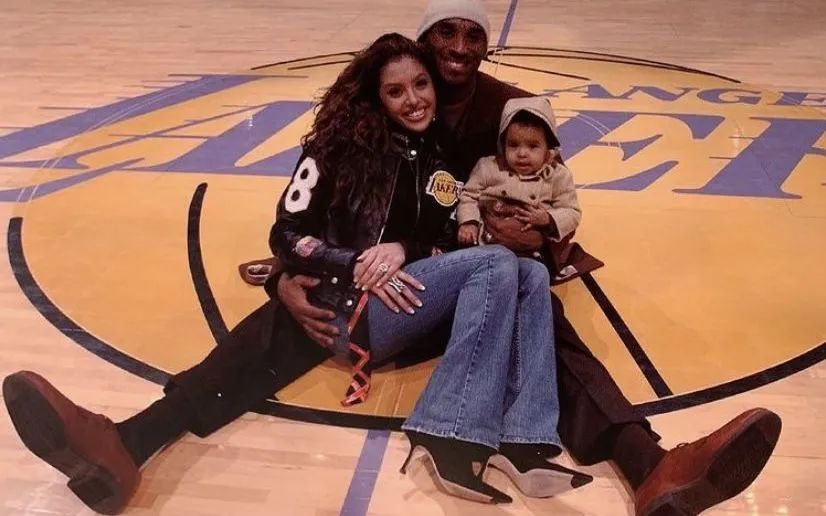 为球迷送上 为球迷送上